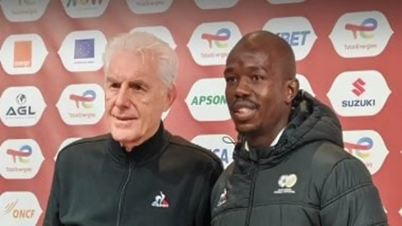 هوجو بروس يحتفي بتألق مبوكازي أمام مصر: صلاح خارج الفرص تمامًا